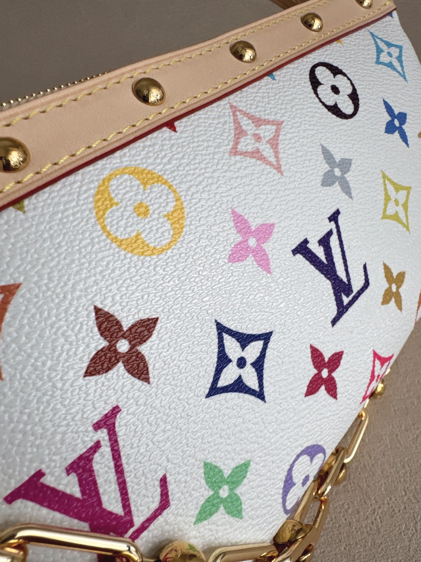 M13404(163C01) 村上隆聯名款 白三彩麻將包 LV x TM POCHETTE ACCESSOIRES 手袋 13 x 4 x 22 厘米 (高 x 寬 x 長度) 9 IMG 0509