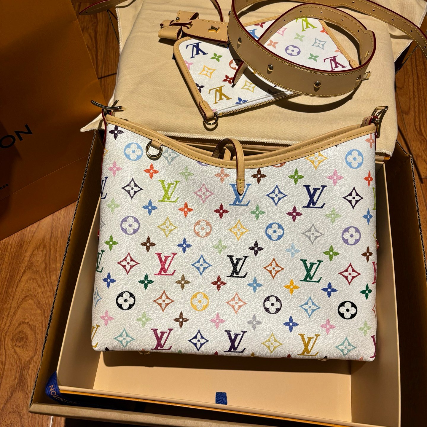 白三彩Carryall手袋 LV CARRYALL 手袋實拍圖純手工定制奢品正品級原單定制開模 白三彩Carryall手袋 LV CARRYALL 手袋實拍圖純手工定制奢品正品級原單定制開模