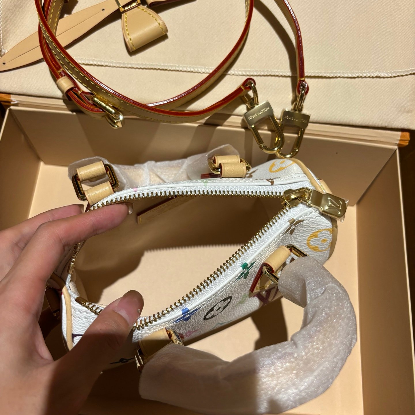 高仿LV白三彩nanospeedy實拍圖純手工定制奢品正品級原單定制開模 高仿LV白三彩nanospeedy實拍圖純手工定制奢品正品級原單定制開模