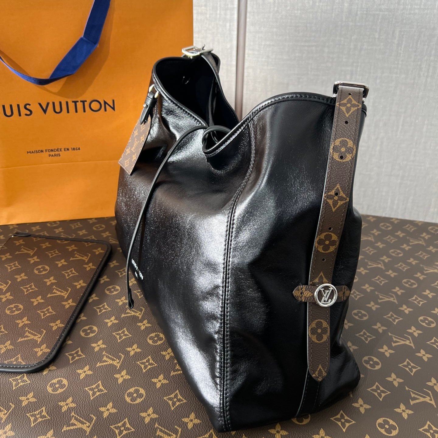 高仿LVcarrydark黑武士小號實拍圖純手工定制奢品正品級原單定制開模 高仿LVcarrydark黑武士小號實拍圖純手工定制奢品正品級原單定制開模