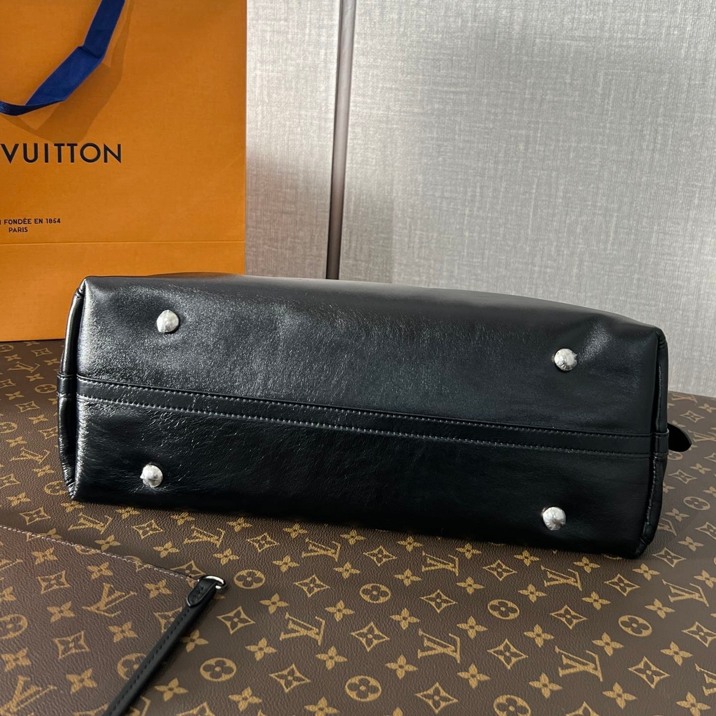 高仿LVcarrydark黑武士小號實拍圖純手工定制奢品正品級原單定制開模 高仿LVcarrydark黑武士小號實拍圖純手工定制奢品正品級原單定制開模