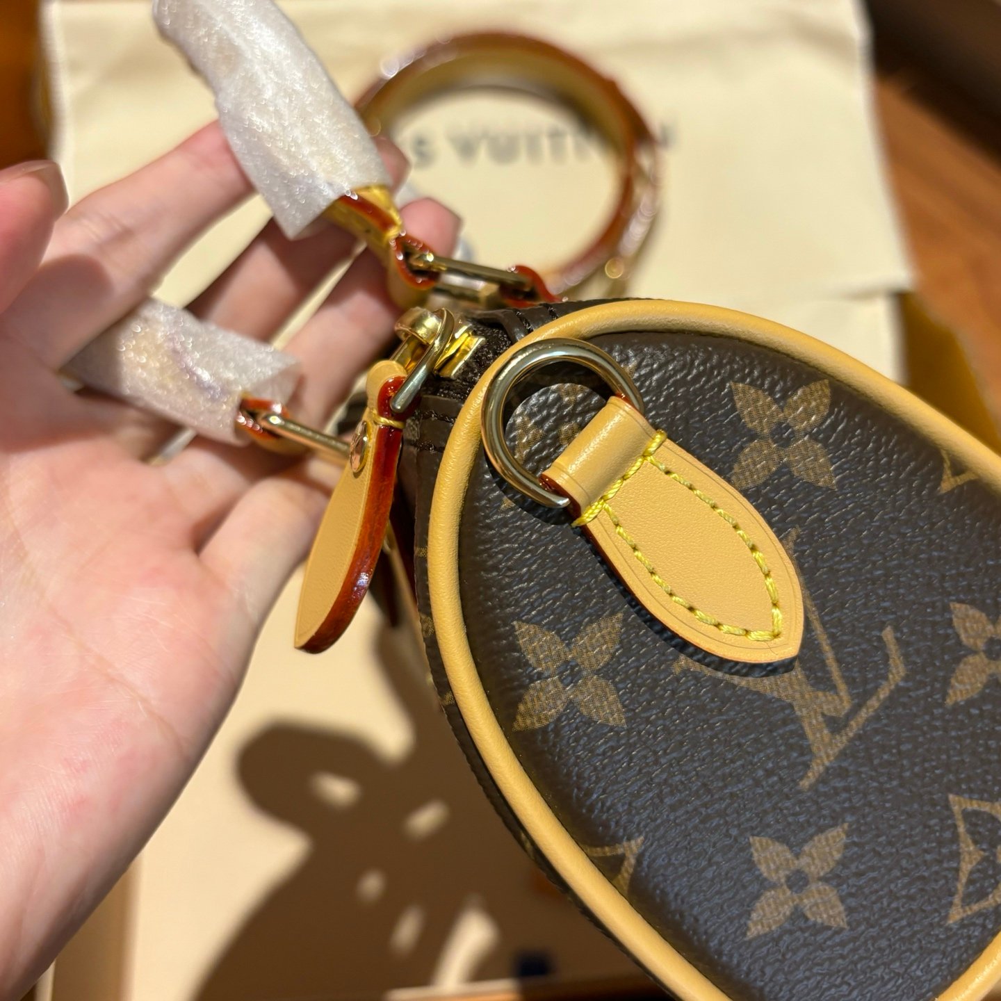高仿LVlv 枕頭圓筒包NanoSpeedy手袋實拍圖純手工定制奢品正品級原單定制開模 高仿LVlv 枕頭圓筒包NanoSpeedy手袋實拍圖純手工定制奢品正品級原單定制開模