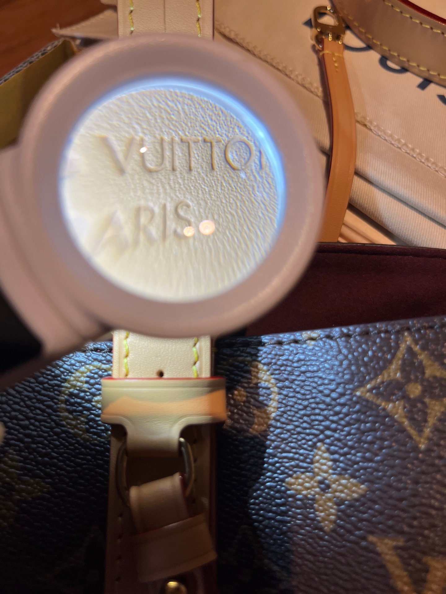 M27436(163C01)老花Side Trunk小号 18 × 12.5 × 8 公分(長度 × 高 × 寬) 4 微信图片 20260802152211 1