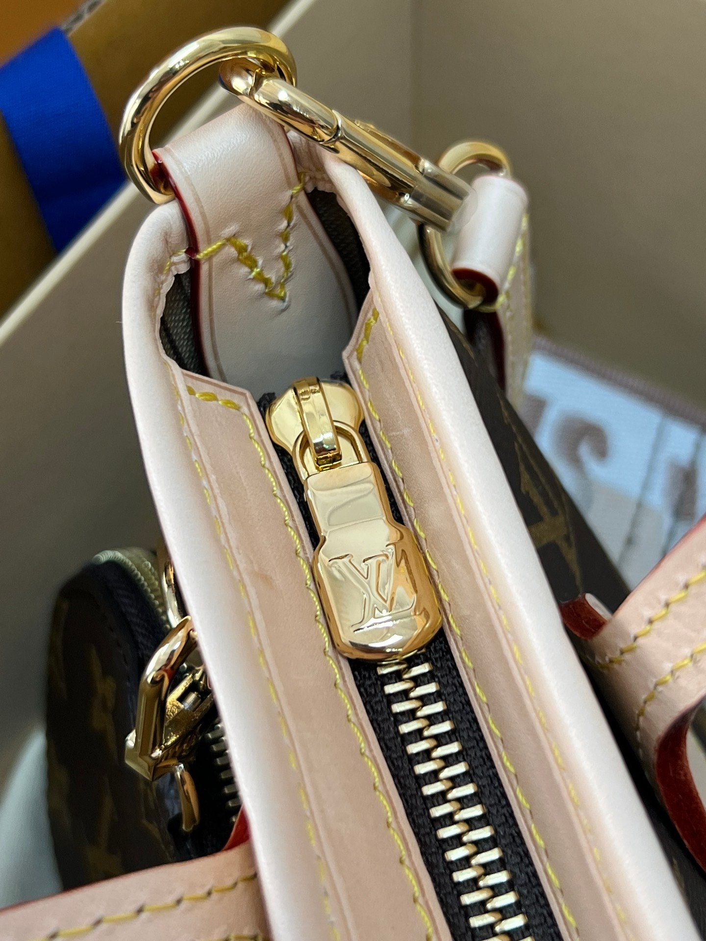 M46705(163C01)老花NEVERFULL BB托特包 24 × 14 × 9 公分 (長度 × 高 × 寬) 9 微信图片 20260802152946