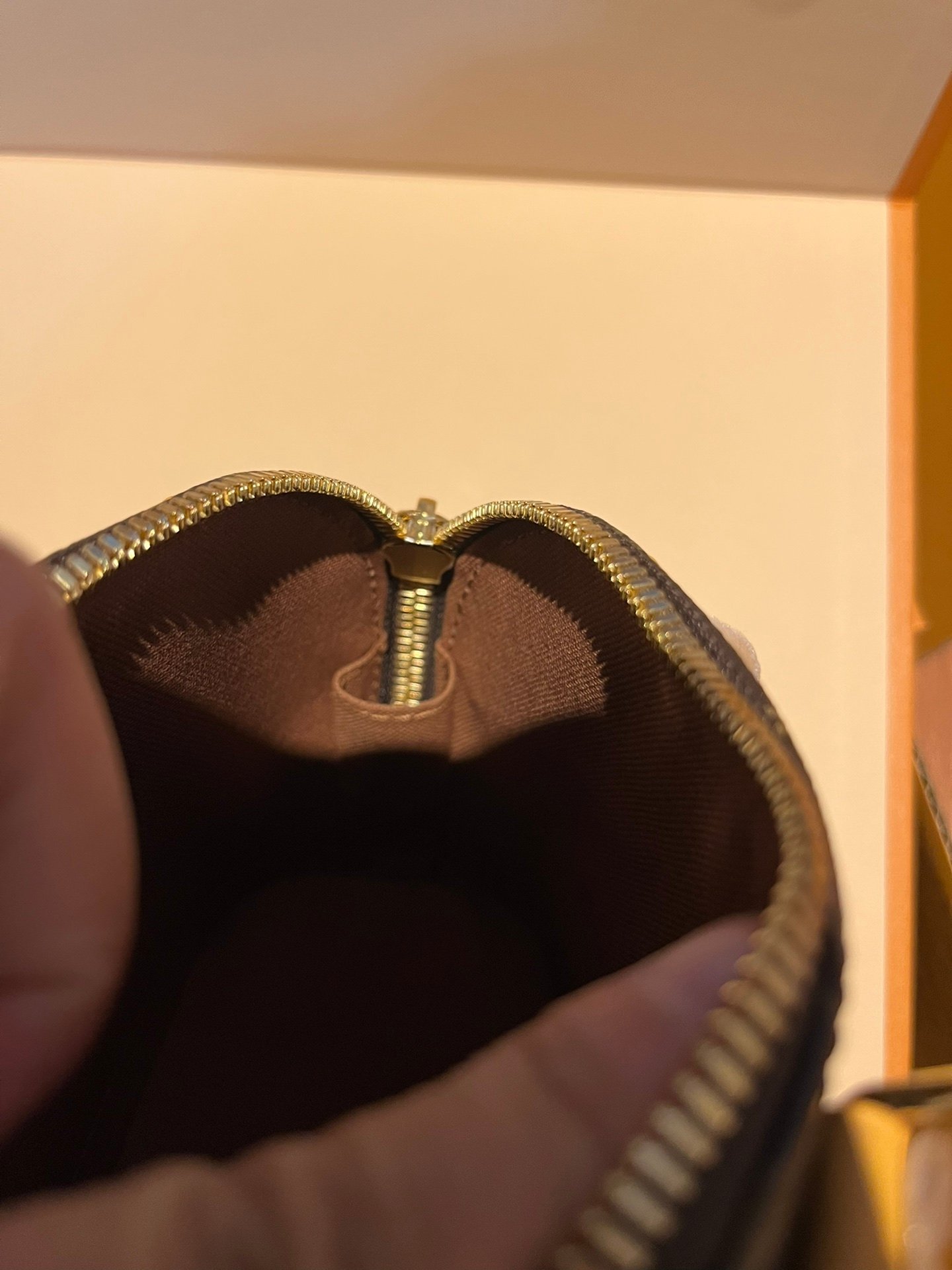 M82717(163C01)NANO ALMA 手袋 老花小贝壳包18 x 12 x 8 公分 (長度 x 高 x 寬) 10 微信图片 20260802155243