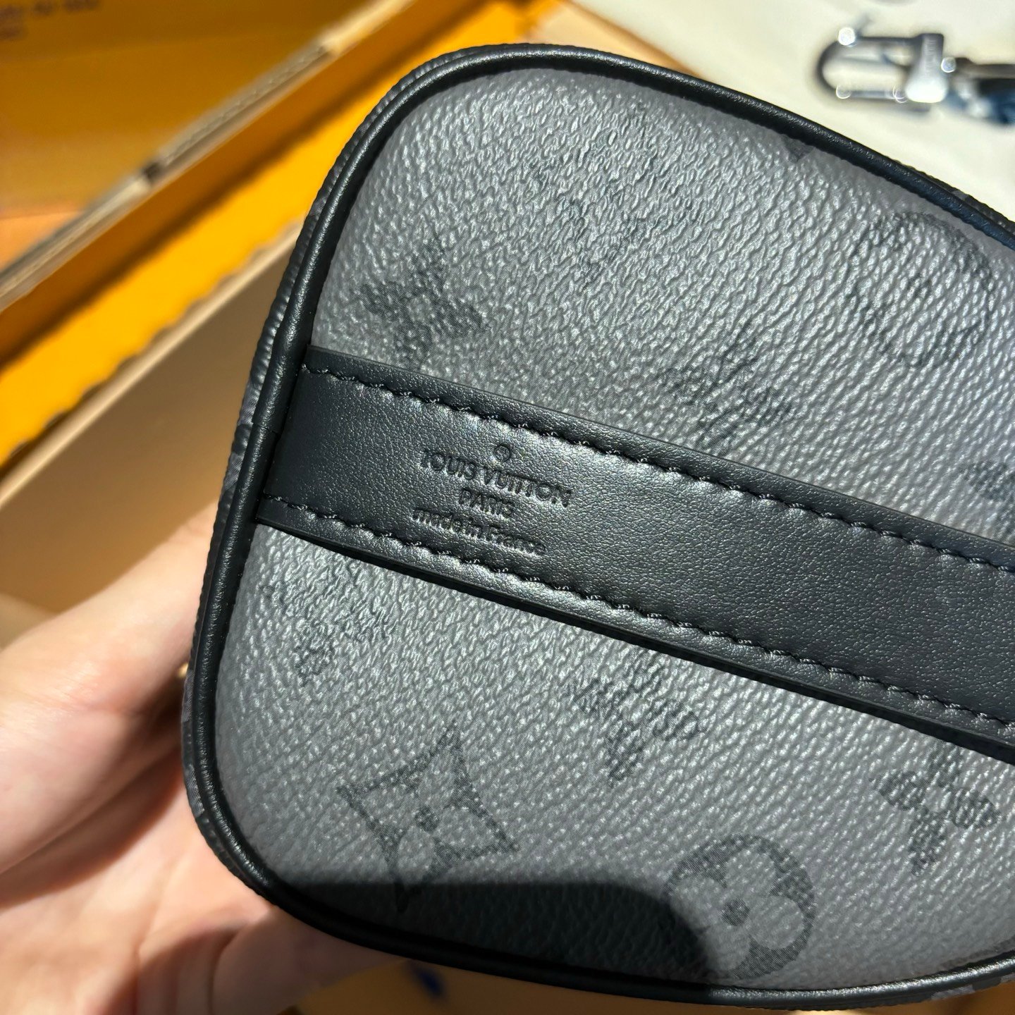 細節 M46271(163C01)黑色keepall25男士枕頭包
