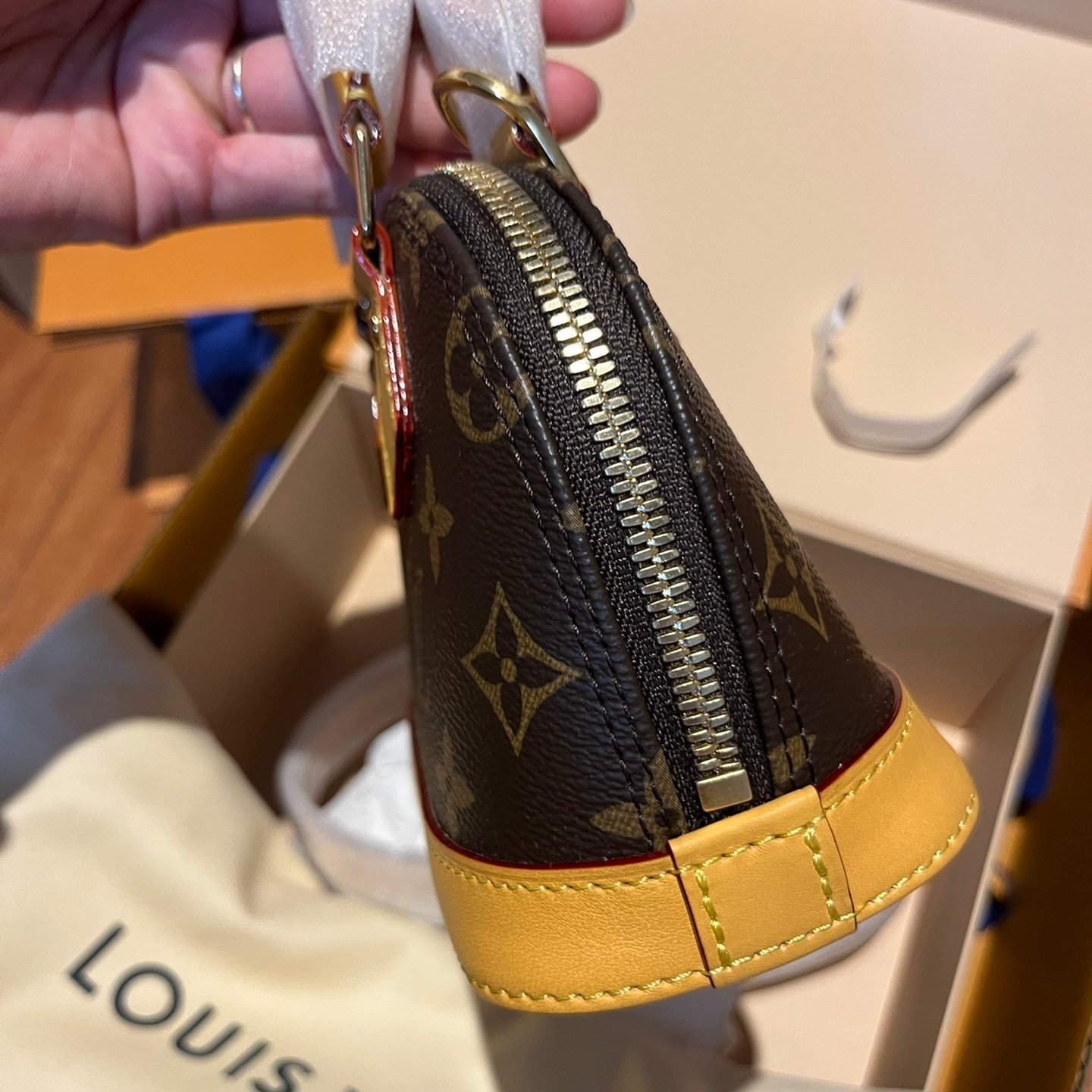 LV × NANO ALMA手袋老花經典貝殼包實拍圖純手工定制奢品正品級原單定制開模詳情圖2 LV × NANO ALMA手袋老花經典貝殼包實拍圖純手工定制奢品正品級原單定制開模