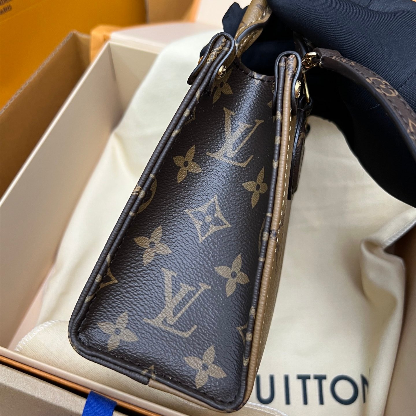 LV×ONTHEGOBB老花小號托特包實拍圖純手工定制奢品正品級原單定制開模詳情圖3 LV×ONTHEGOBB老花小號托特包實拍圖純手工定制奢品正品級原單定制開模