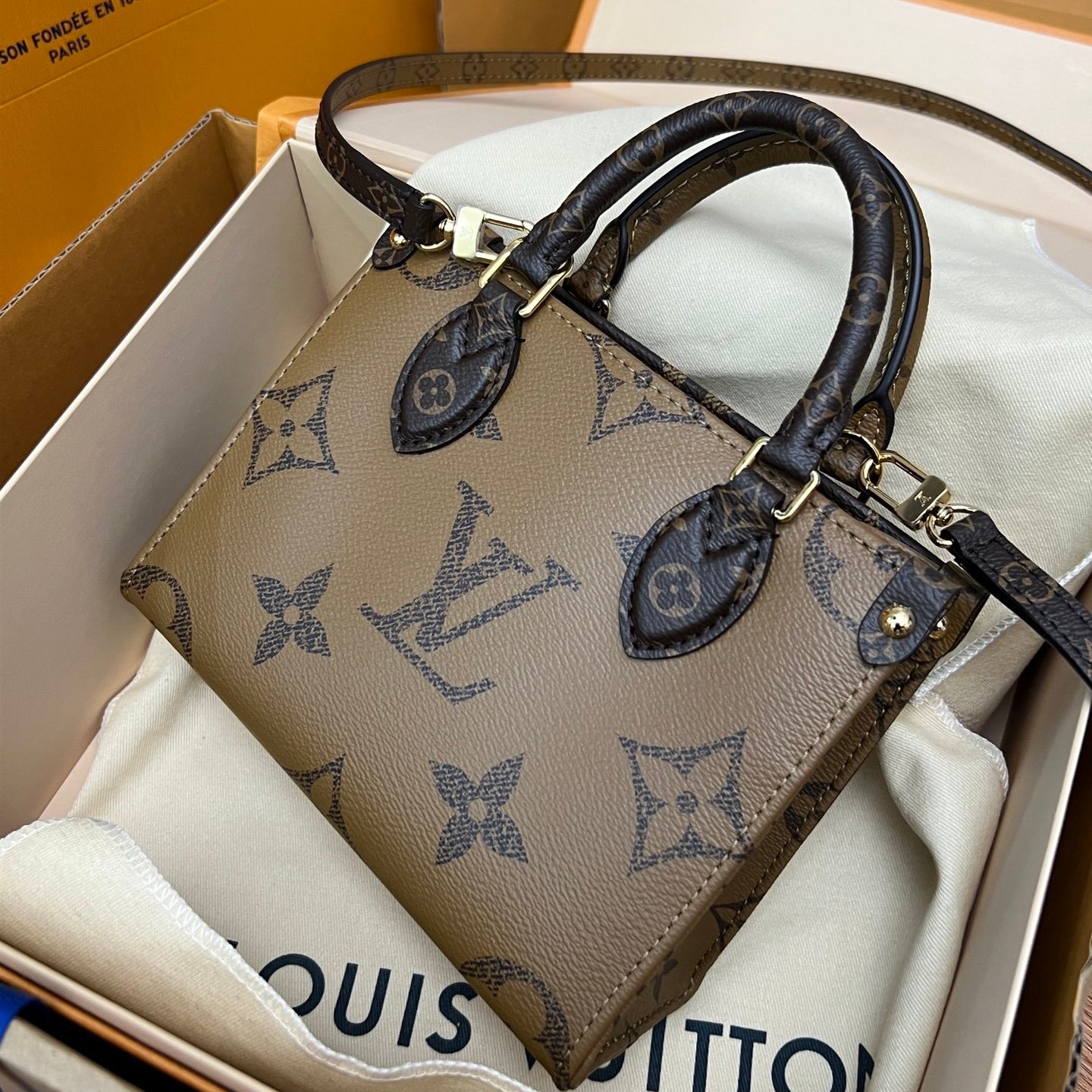 LV×ONTHEGOBB老花小號托特包實拍圖純手工定制奢品正品級原單定制開模詳情圖5 LV×ONTHEGOBB老花小號托特包實拍圖純手工定制奢品正品級原單定制開模
