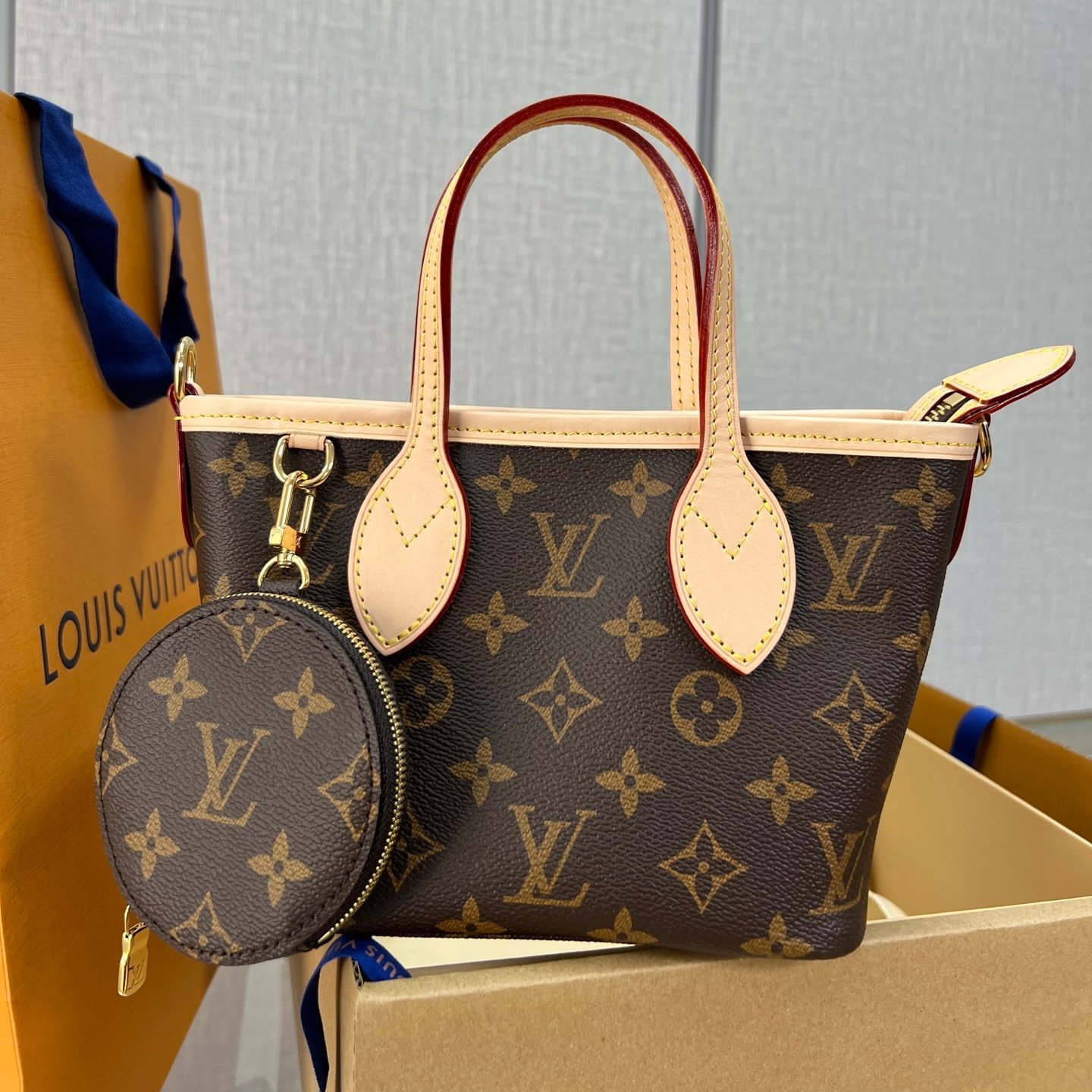 詳情圖6 M46705(163C01)老花NEVERFULL BB托特包 24 × 14 × 9 公分 (長度 × 高 × 寬)