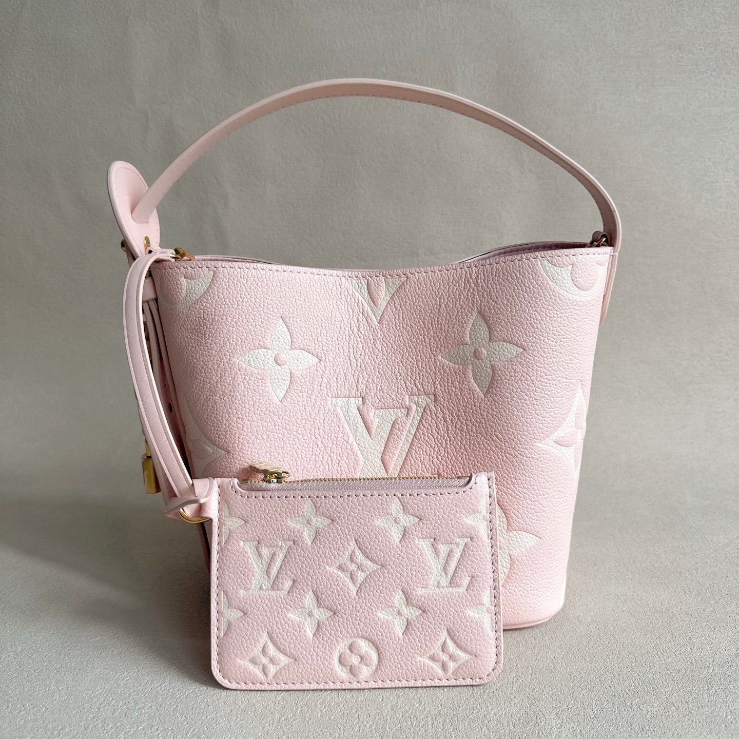 LV AIIIN 高版本M14356(163C01) 粉色ALL IN BB 手袋菜篮子 M14356(163C01) 粉色ALL IN BB 手袋菜篮子